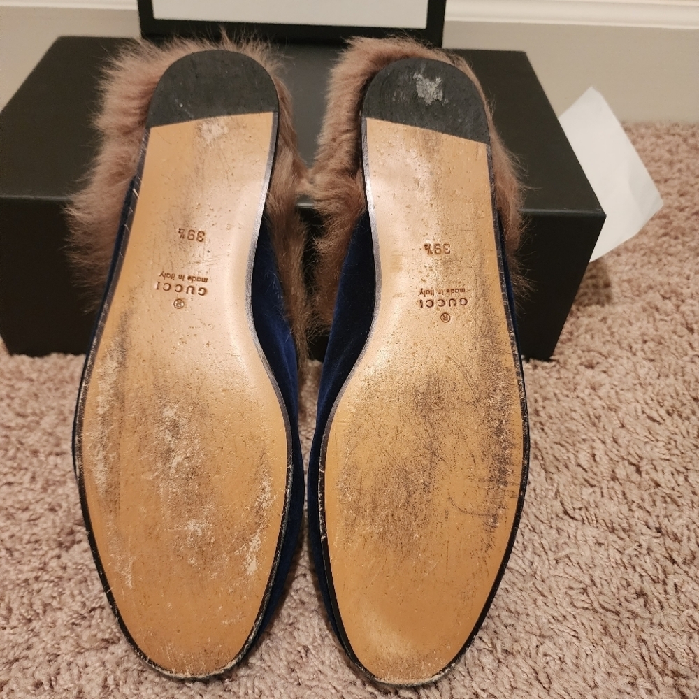 AUTHENTIC Gucci Blue Velvet Mules with Fur Trim - Picture 3 of 5
